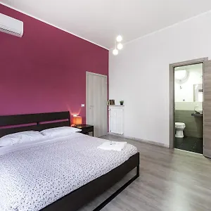  Bed and breakfast To You- The Place To Be&b